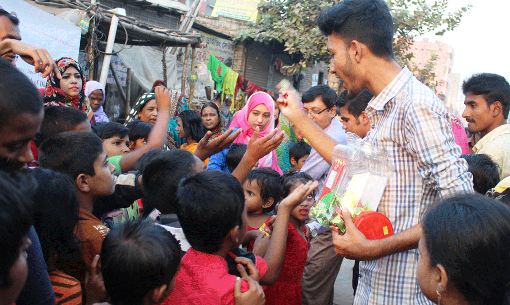 Nail Cutter Distribution and Handwash Program by Rotaract Club &nbsp;and Icche Ghuri Foundation 18.11.2016 &nbsp;(9)